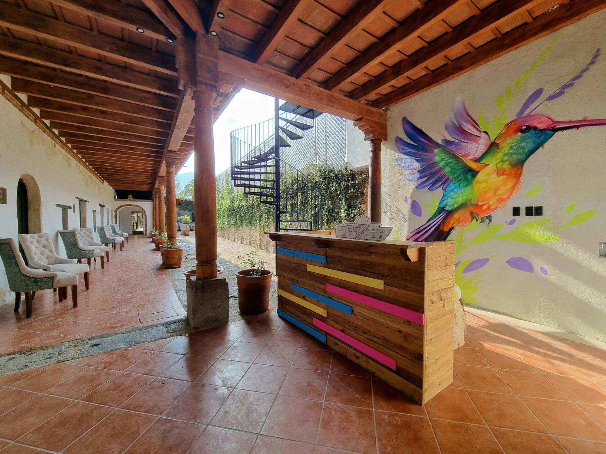 Central Hostel San Sebastian Antigua Екстериор снимка