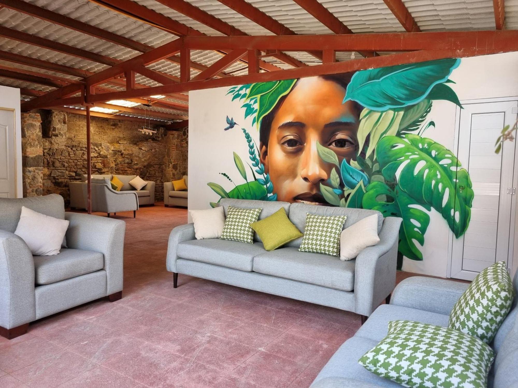 Central Hostel San Sebastian Antigua Екстериор снимка
